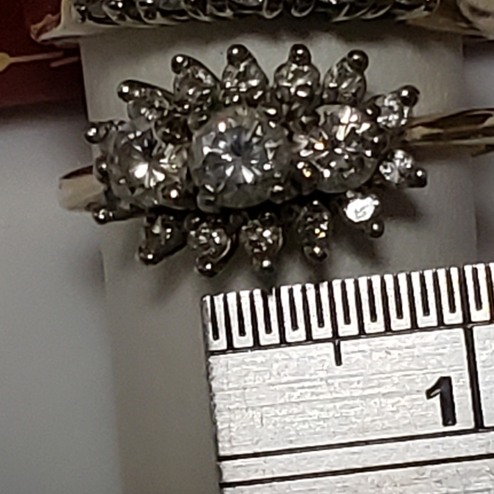 Diamond ring - Picture 4 of 17